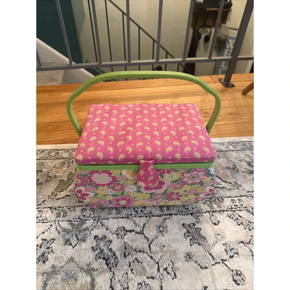 Vintage Y2K Sewing Basket Green Pink Floral Tapestry w/Inside Tray Handle Padded